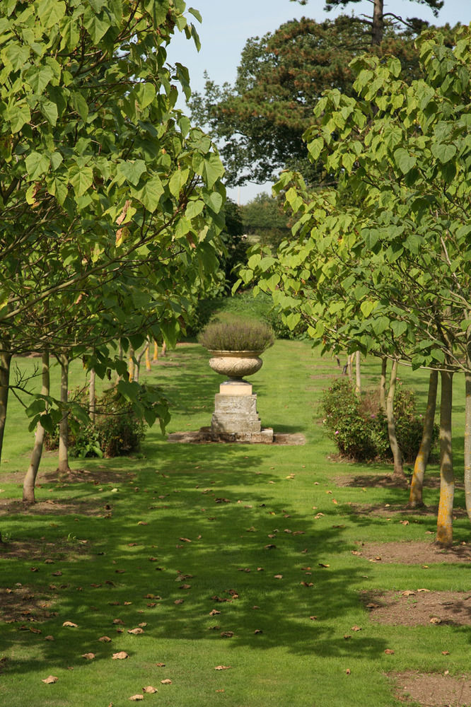 Grafton Manor 3*